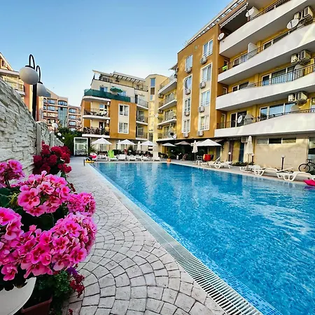 Blue Marine - Daneli Sluneční pobřeží